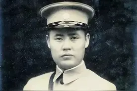 朝鲜战争后傅作义坦白：我还藏着一批武器，毛主席：留给自己用吧图片