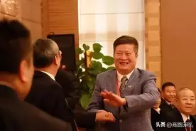 “隐形首富”王金城：初中学历卖菜发家，狂赚300亿后50岁去世图片