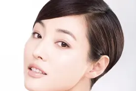 张延：当红时隐退生女，嫁张锦程恩爱17年，一起做最浪漫的事图片