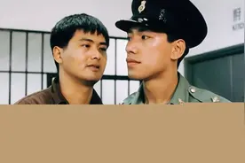 新义安“鬼添”李育添，港澳社团之中学历最高，一手泰拳开天辟地图片