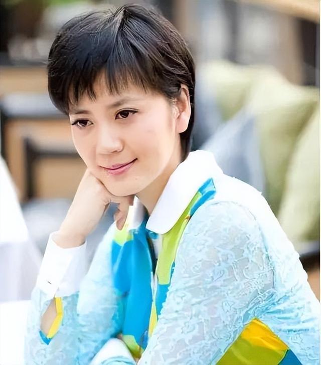 沈冰：曾经的“央视名嘴”，嫁富商后锒铛入狱，如今她后悔过吗？