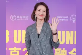 42岁李娜近照，儿女双全，退役后美了许多，身家过亿不愁工作图片