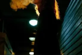 “我满心都是事 但我无法表达 我把错归结自己身上 我怪不了任何人图片