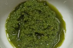 做韭花酱，只放盐是外行，切记多加1样，味道更香浓，久放不易坏图片