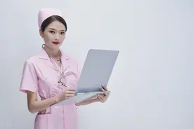 医院护士收入有多少？图片