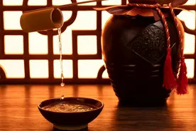 奇怪，为何“四大名酒”没有五粮液和剑南春？行家：输给了时间图片