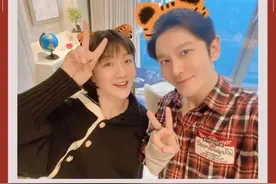 陈梦晒表兄妹合影，黄晓明离婚后状态曝光，气质干净容光焕发图片