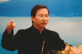 弃美籍归国的北大教授饶毅，曾怒斥：几个老院士围着一个处长赔笑图片