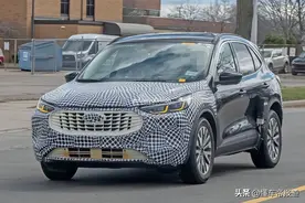 新车｜大灯组换新 设计小调整，对标马自达CX-5！新款福特锐际谍照图片