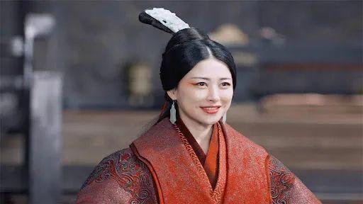 嬴政的皇后是芈月吗,秦始皇有皇后吗?她的皇后是谁?