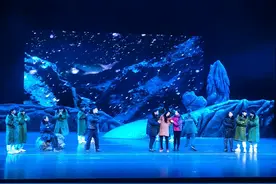 幸福的雪邮线 无私的奉献者图片