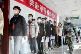 忠县2023年春季征兵体检正火热开展图片