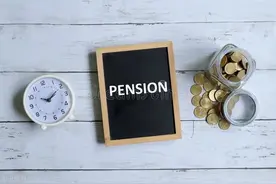 养老金统一按年龄发放，满60岁每人每月发放3000元，可行吗？图片