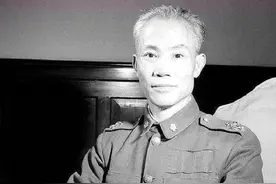 1965年陈诚病逝，他临死前写了一个纸条，妻子却把纸条给撕毁了图片