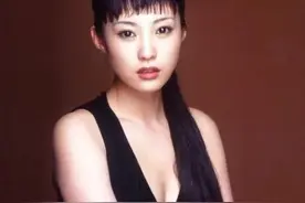 曾演两部大尺度戏情史坎坷争议大！性感美女郝蕾叛逆人生图片