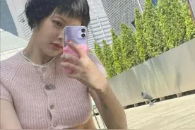 “性感小野马”泫雅晒照露出“下半球”，风格独特充满争议！图片