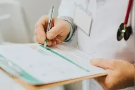 医院也会倒闭？4成医院负债超50%，医院赚的钱呢？图片