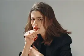 《太空部队》女星戴安娜·西尔弗斯杂志大片，24岁新生代备受瞩目图片