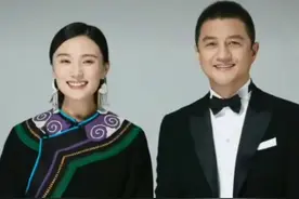 15岁的李嫣真敢穿，性感出镜晒比基尼泳装照，颜值却意外遭吐槽图片