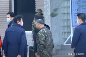 刚到澎湖，邱国正的帽子被风吹飞，岛内媒体嗅到了异样的信息图片