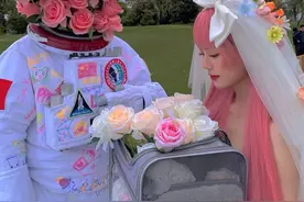 “520”心动浪漫文案｜总有些惊奇的际遇，比如说当我遇见你图片