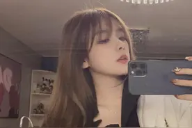 LPL女解说Rita重回颜值巅峰，换了个发型，看起来年轻了10岁图片