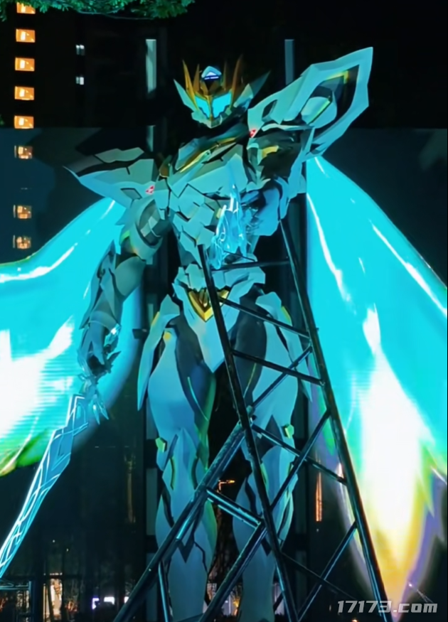 腾讯14款游戏BW抢人，却被韩援Coser抢风头，三天暴涨百万粉