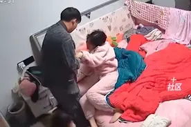 夫妻玩闹，致妻子黄体破裂，比生孩子还痛，医生：不要命了？图片