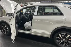 买新车别买到运损车和展车，如果要买，要注意哪些问题？图片