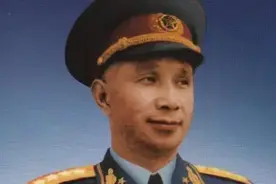 1958年粟裕为何被批？做了三件事，引起了彭老总的不满图片