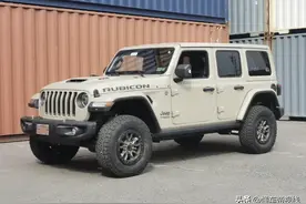 新车 | 国内报价190万，Jeep牧马人392到港，V8动力，比丰田陆巡贵图片