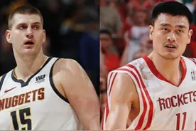 深度解析1V1终极对决！姚明vs约基奇：篮球巨人巅峰之战图片