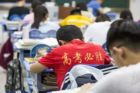 高考为什么不能统一试卷？20年前发生两件事，改变了高考！图片