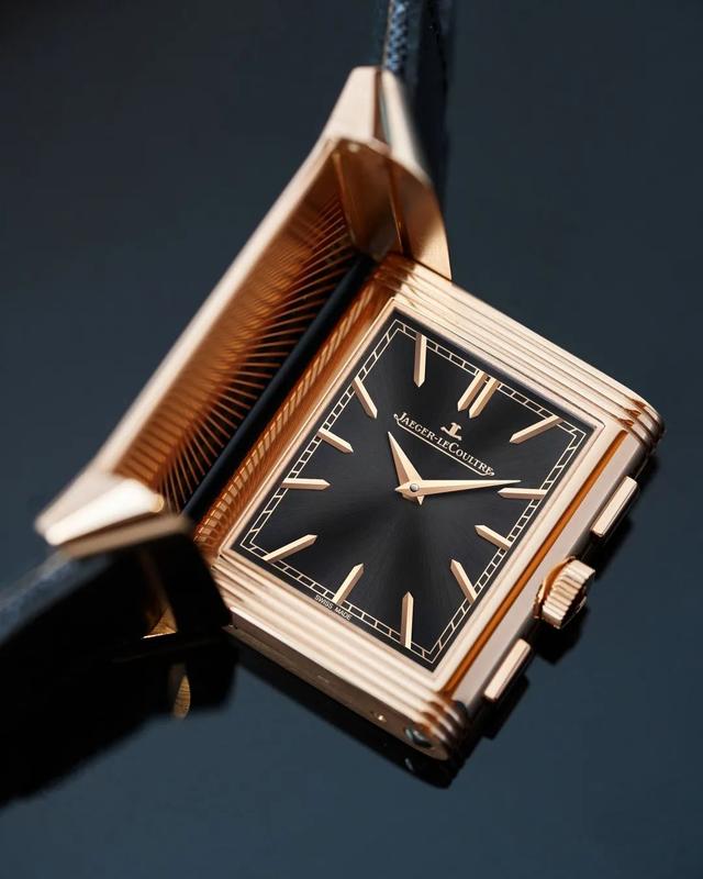 ���ҷ�ת��һ�ٷ���