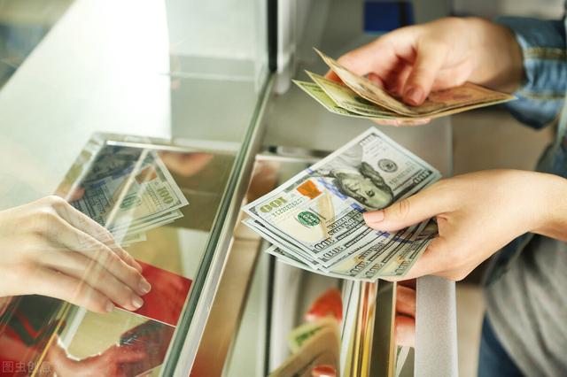 「我的银行故事」所谓的金饭碗,不过是金融民工
