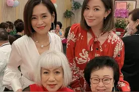 佘诗曼为妈妈庆生排场大，开席16桌无惧疫情，多位艺人现身其中图片