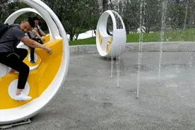 脚踏喷泉自行车的原理（原理特点优势及应用前景）图片