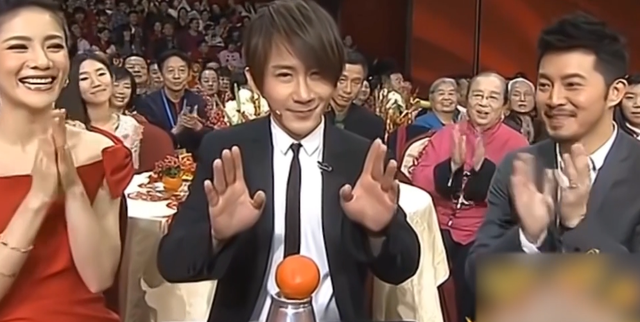 "春晚魔术师"刘谦,曾靠魔壶魔术爆火,后因参演日综被"封杀"