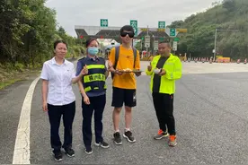 怪！江西高考生坐车一路竟然到了湖南，竟然还是爸爸开的车。原因是这样的图片