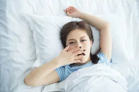 异性交往：女人答应了你的这些要求，已经默认了你们的暧昧关系图片