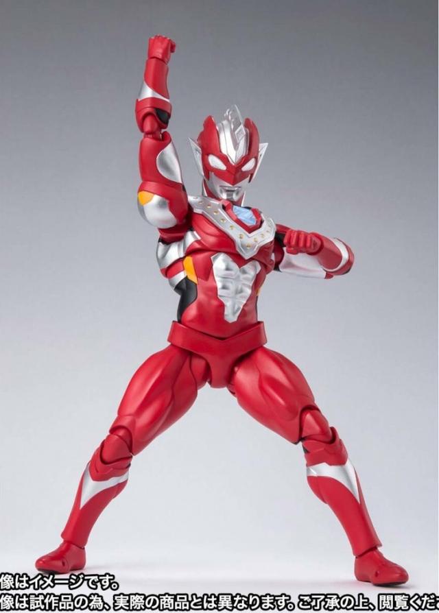 模玩资讯：万代 S.H.Figuarts 泽塔奥特曼 贝塔冲击形态