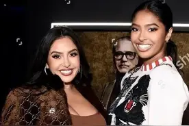 NBA最美10大娇妻，瓦妮莎守寡三年，一位世界小姐8年生5娃图片