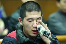 06年退伍军人摆摊谋生，刺死城管轰动全国，律师感人辩词令人动容图片