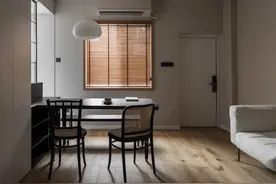 卫生间三分离，客厅去电视化！她60㎡小家，一进门就把我吸引了图片