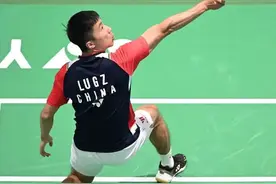 《羽毛球》专家把脉：底线反手不到位是技术动作问题图片