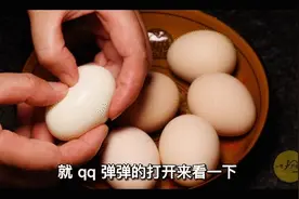 鸡蛋别再水煮了，教你一招，只需要1分钟，个个老嫩适中不破壳图片