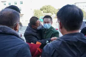 缘分天注定！山东两男子结伴寻亲，没想到二人竟是亲兄弟图片