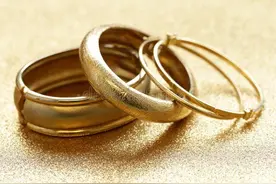 黄金行业内幕大曝光，黄金手镯抄底热潮：一个金手镯到底值多少钱图片