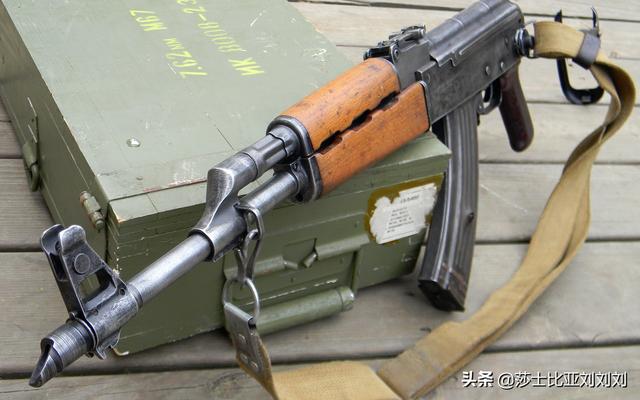 盘点《生化危机》中出现过的23款武器，你最喜欢哪一款？