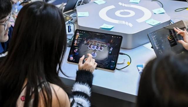 DAU突破1.39亿的《王者荣耀》，以及「我」与「我们」的十年